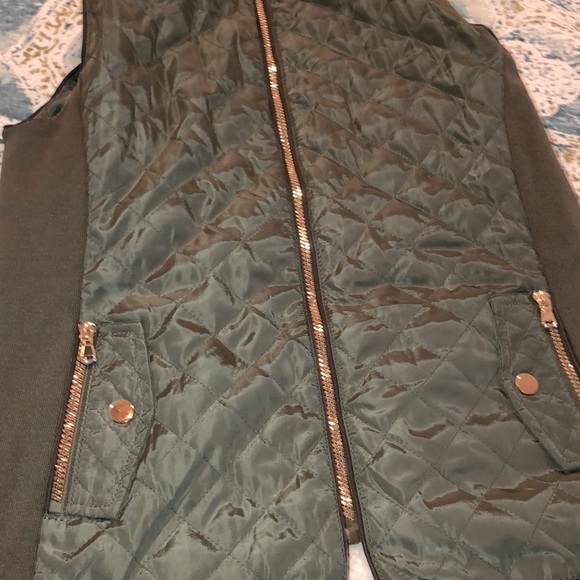 Cavalini small olive green hunting puffer vest - Picture 8 of 11